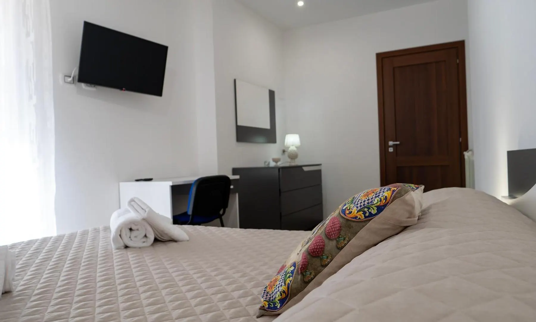 La Torre Apartment Santo Stefano di Camastra 0*,  Italy