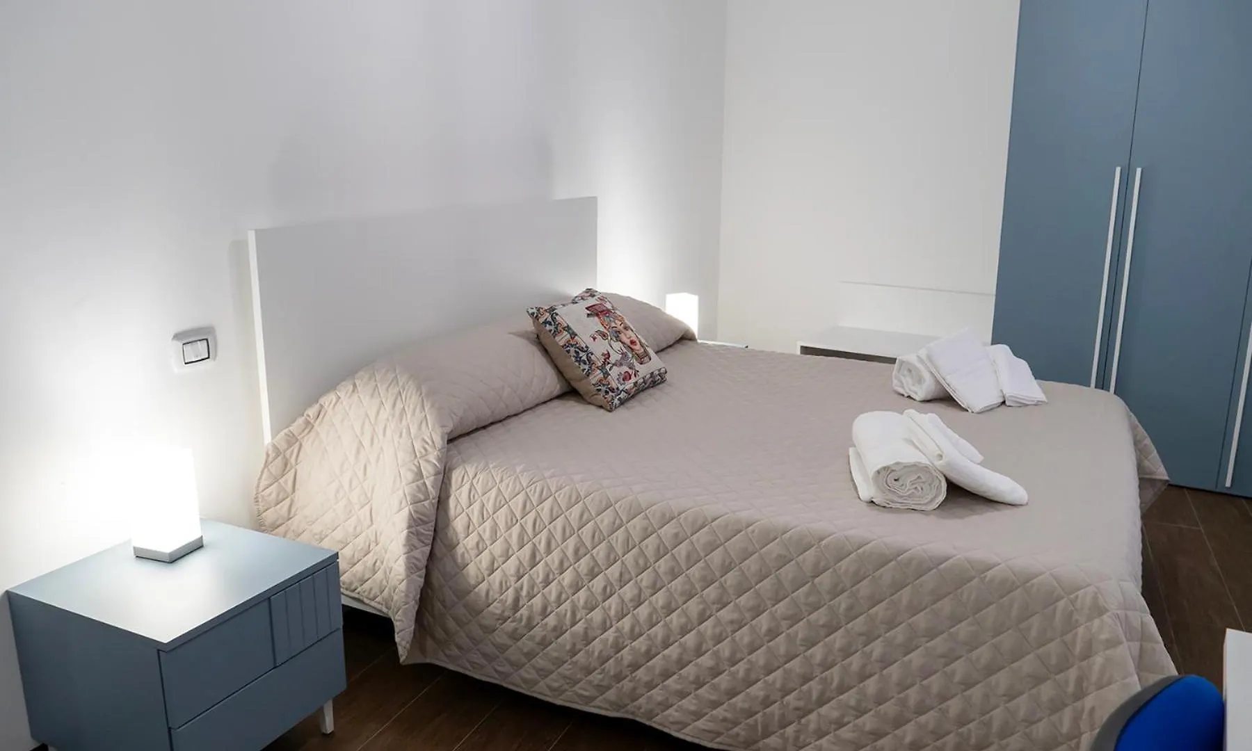 La Torre Apartment Santo Stefano di Camastra 0*,